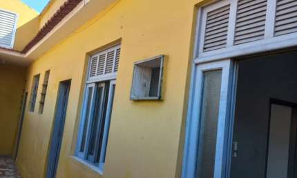 Casa com 1 quarto para alugar na Rua Mucio Teixeira, 48, Cavalcanti, Rio de Janeiro