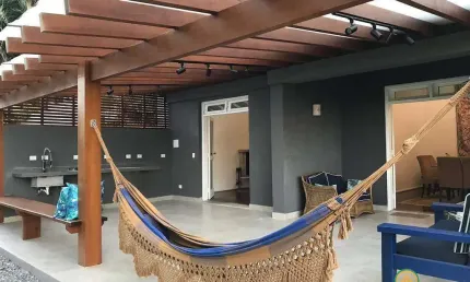 Casa em condominio com 4 dorms ( 1 suite ) - Petit Village