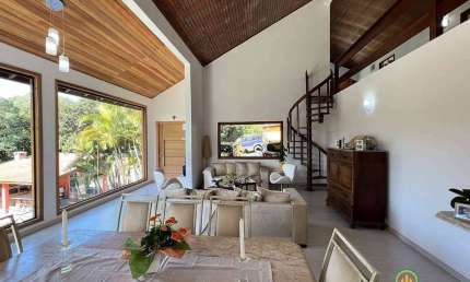 Fazendinha - 4d/2s TÉRREA privativa. Natureza, gourmet, piscina e VISTA!