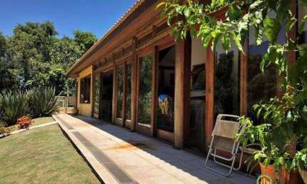 Cond. Renoir II e III - TÉRREA! 4 suítes, piscina, vista p/ verde!
