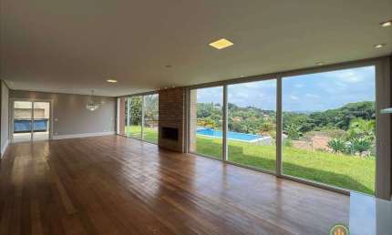 Cond. Pousada dos Bandeirantes - 4 sts, gourmet, piscina, vista!