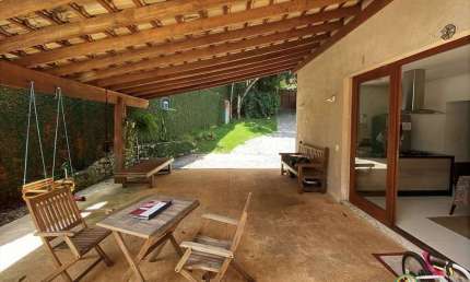 Casa na melhor localização! 3 dorms (1 suíte), rústica contemporânea.