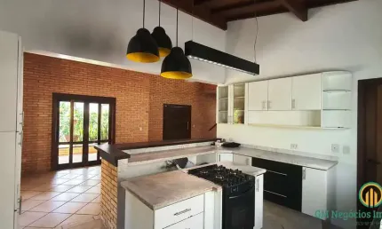 Linda casa com 3 dorms ( 1 suíte ) - Parque das Artes, Embu