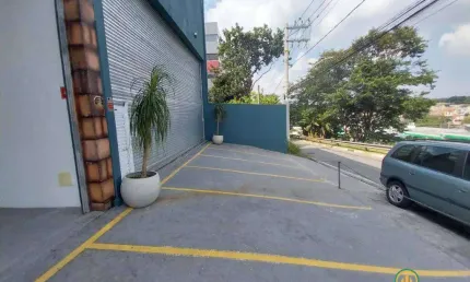 Salao comercial frente p Raposo 185m2 porta de aço eletrica, oportunidade!
