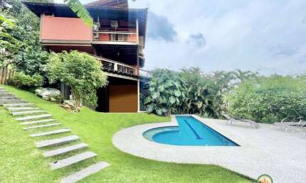 Cond. Recanto Inpla - Casa de revista! 3 dorms / 1 suíte + 2 aptos hóspedes