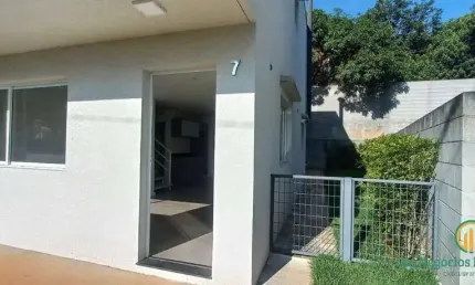 Casa 3 dormitórios, sendo 1 suíte, condomínio novo excelente localização