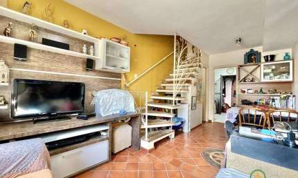 Cond. San Filipi - Casa 2d c/ terraço, armários. Condo com lazer!