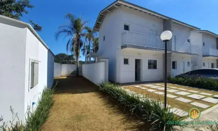 Casas novas com 2 suítes, 2 vagas, quintal em Villagio