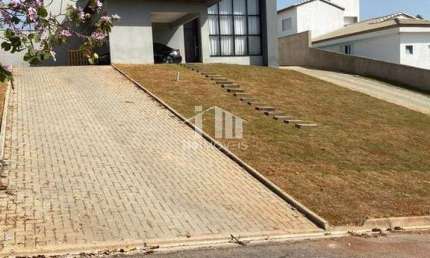 LINDA CASA 3 SUÍTES NO RESIDENCIAL MONTES CLAROS ITUPEVA