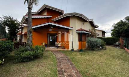 CHÁCARA EM ITUPEVA  COM  PÉ DIREITO ALTO E ARQUITETURA RÚSTICA