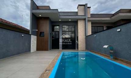 Casa com 3 quartos uma suíte a 300m do mar em Matinhos!