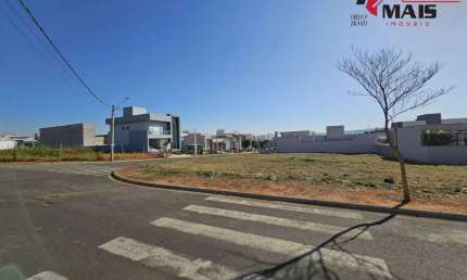 Terreno de esquina à venda no Condomínio Jatobá - Hortolândia