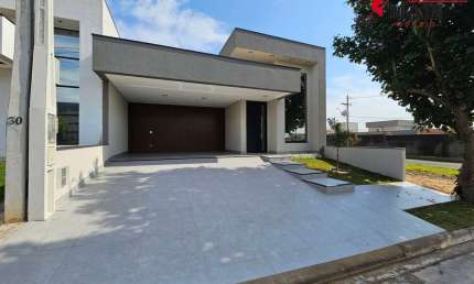 Casa à venda no Condomínio Olívio Franceschini – Hortolândia