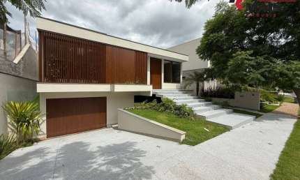 Casa à venda no Condomínio Alphaville Dom Pedro 3 – Campinas