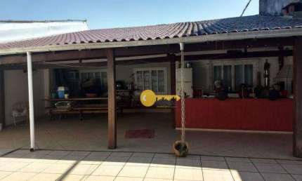 Casa com 3 dormitórios à venda, 200 m² por R$ 800.000,00 - Cidade Nova - Itajaí/SC