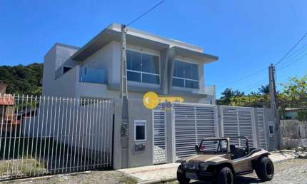 Sobrado com 3 dormitórios à venda, 154 m² por R$ 1.290.000,00 - Morrinhos - Bombinhas/SC