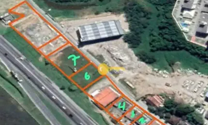 Amplo terreno com 566 m² - Ideal para Galpões e comércio.