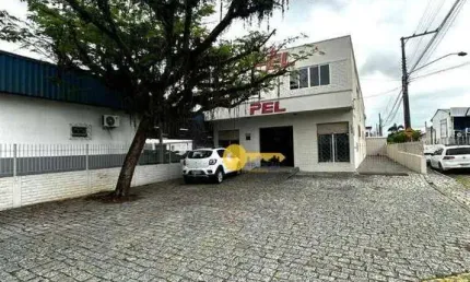 Sala comercial à venda na Avenida Irineu Bornhausen, São João, Itajaí