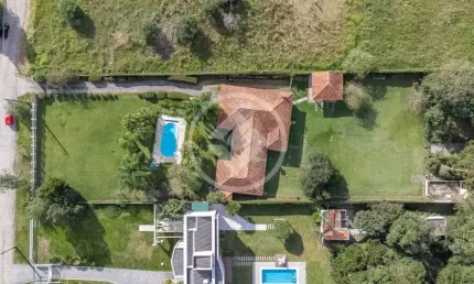 Chácara/Casa com 6.757 m² à venda em Piraquara - PR - R$ 1.900.000 - Condomínio Fechado codigo: 78135