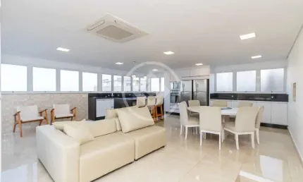 Cobertura Duplex no coração do Água Verde codigo: 119937