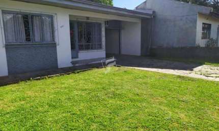 Casa com 4 quartos à venda na Rua Mansueto Pezzi, 1210, Salgado Filho, Caxias do Sul, 128 m2 por R$ 650.000