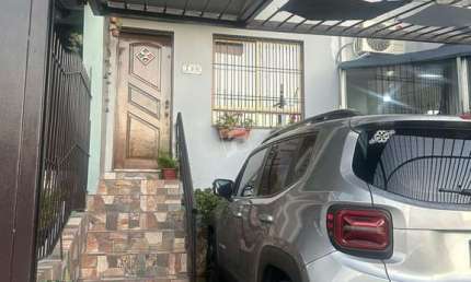 Casa com 2 quartos à venda na Rua Doutor Calixto Maximiliano Rasia, 130, Cidade Nova, Caxias do Sul, 60 m2 por R$ 265.000