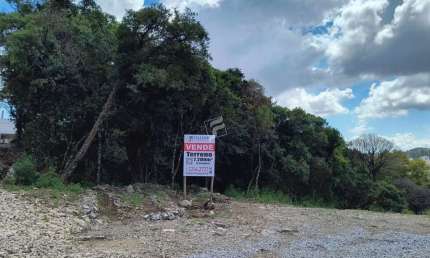 Terreno à venda no Salgado Filho, Caxias do Sul  por R$ 2.500.000