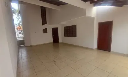 Casa com 3 quartos à venda na Rua Laércio Bastos Pereira, Jardim Estoril, Bauru