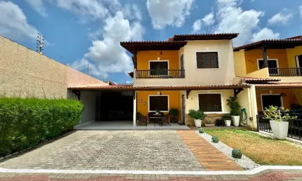 CA 1641 Casa 180m², Em Condomínio,  3 Suites  Toda Projetada, Climatizada, Lavabo,  Deck e Churrasq. Privativo, 4 Vagas