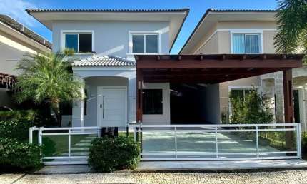 Casa 220m², Em Condomínio 4 Suítes Toda Projetada, 3 Vagas, Prox: Igreja de Lourdes, Bairro Dunas