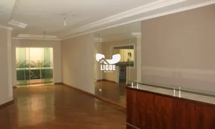 Casa com 3 quartos para alugar na Rua Rui Barbosa, 495, Vila Gilda, Santo André por R$ 4.900