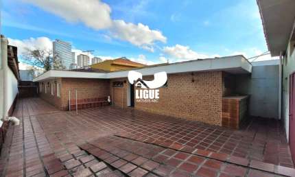 Terreno à venda na Rua Professor Licínio, 190, Vila Scarpelli, Santo André por R$ 1.250.000