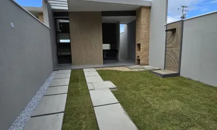 Casa plana pronta para morar no bairro jagurussu - fortaleza