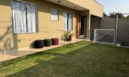 Casa com 3 quartos à venda na Rua Júlio de Carvalho, Braúnas, Belo Horizonte