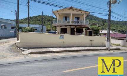 Sobrado com 9 dormitórios à venda, 280 m² por R$ 1.600.000,00 - Praia de Armação - Penha/SC