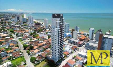 Apartamentos de 2 ou 3 suítes, no Centro de Balneário Piçarras/SC