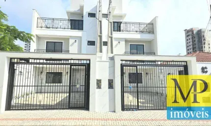 Sobrado Triplex com 3 Suítes à venda, 205 m² - Armação - Penha/SC