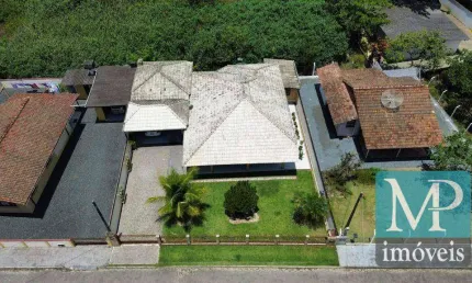 Casa a 190metros do Mar, com 3 dormitórios à venda, 180 m² - Praia Alegre - Penha/SC
