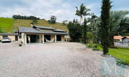 Casa com 3 dormitórios à venda, 250 m² por R$ 1.220.000,00 - Limeira Alta - Brusque/SC