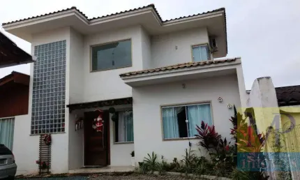 Sobrado com 4 dormitórios à venda, 226 m² por R$ 2.300.000,00 - Centro - Balneário Piçarras/SC