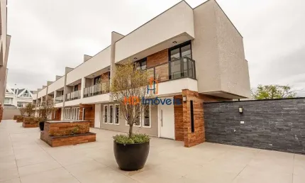 Sobrado com 3 dormitórios à venda, 294 m² por R$ 2.242.255,92 - Santo Inácio - Curitiba/PR