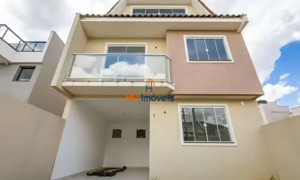Sobrado com 3 quartos, ático, frente para rua à venda, 152 m² por R$ 880.000 - Santa Felicidade - Curitiba/PR
