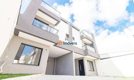 Sobrado em condomínio com 03 quartos (suíte máster com closet), terraço com churrasqueira por R$ 759.000,00 no Uberaba