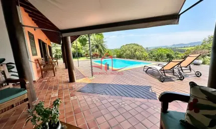 Casa à venda no bairro Jardim das Laranjeiras - Itatiba/SP