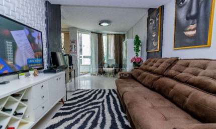 Apartamento diferenciado no Edificio Golden Green - Balneario Camboriu
