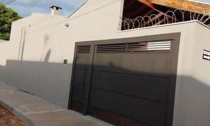 Casa com 1 quarto à venda na Avenida Dom Antônio Barbosa, 100, Conjunto José Abrão, Campo Grande