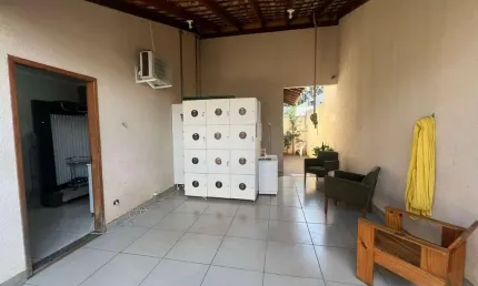 Casa com 2 quartos à venda na Bororós, 600, Jardim Tijuca, Campo Grande por R$ 350.000