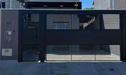 Casa com 2 quartos à venda na Maria Justina De Souza, 74, Parque Residencial Rita Vieira, Campo Grande