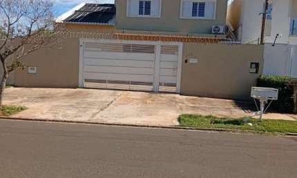 SOBRADO MOBILIADO ELEGANTE COM 4 QUARTOS NO BAIRRO JARDIM PANAMÁ!