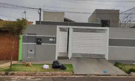 Kw imóveis aluga  casa ampla no bairro jd tv morena
